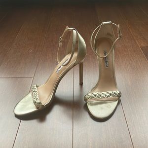 Charles David // Heels